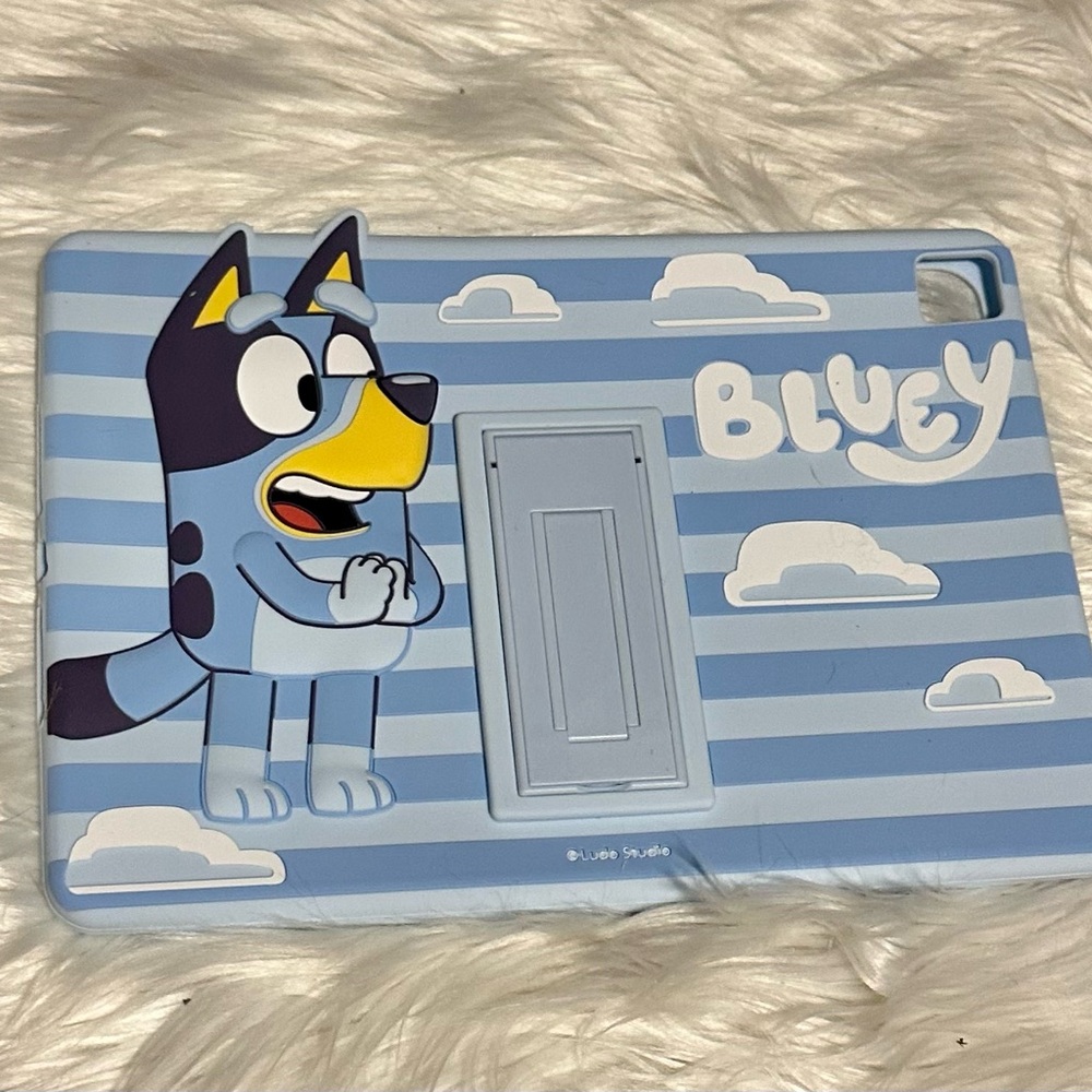 Komar Kids Bluey Apple iPad (10th Gen) Case With Stand
